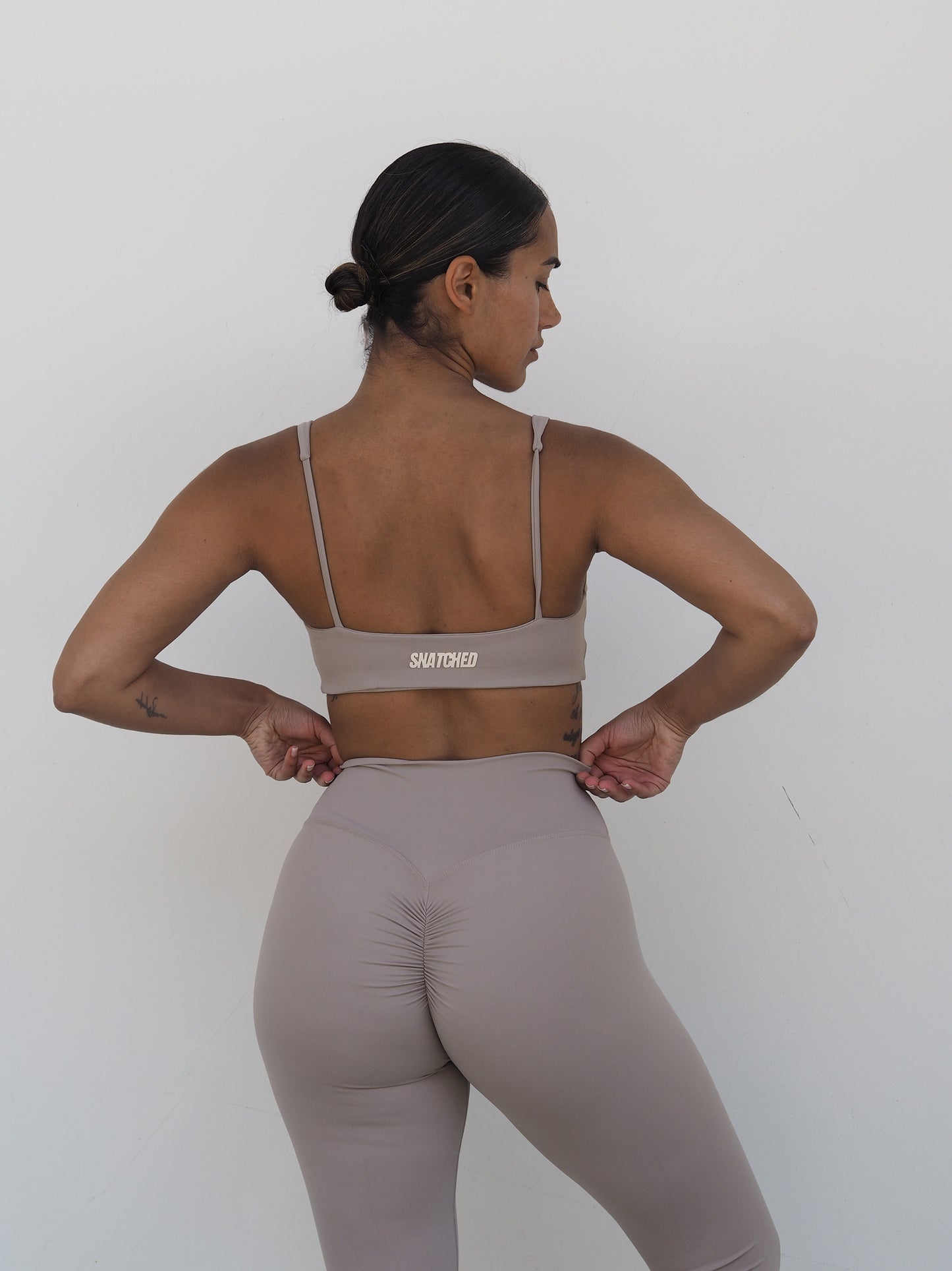 (PRE-ORDER) Serene Leggings- Hazelnut